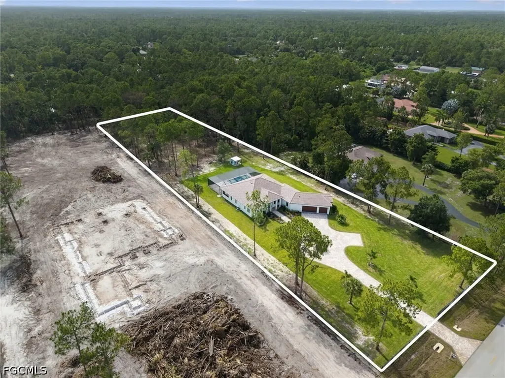 453 25th Street SW Naples FL 34117