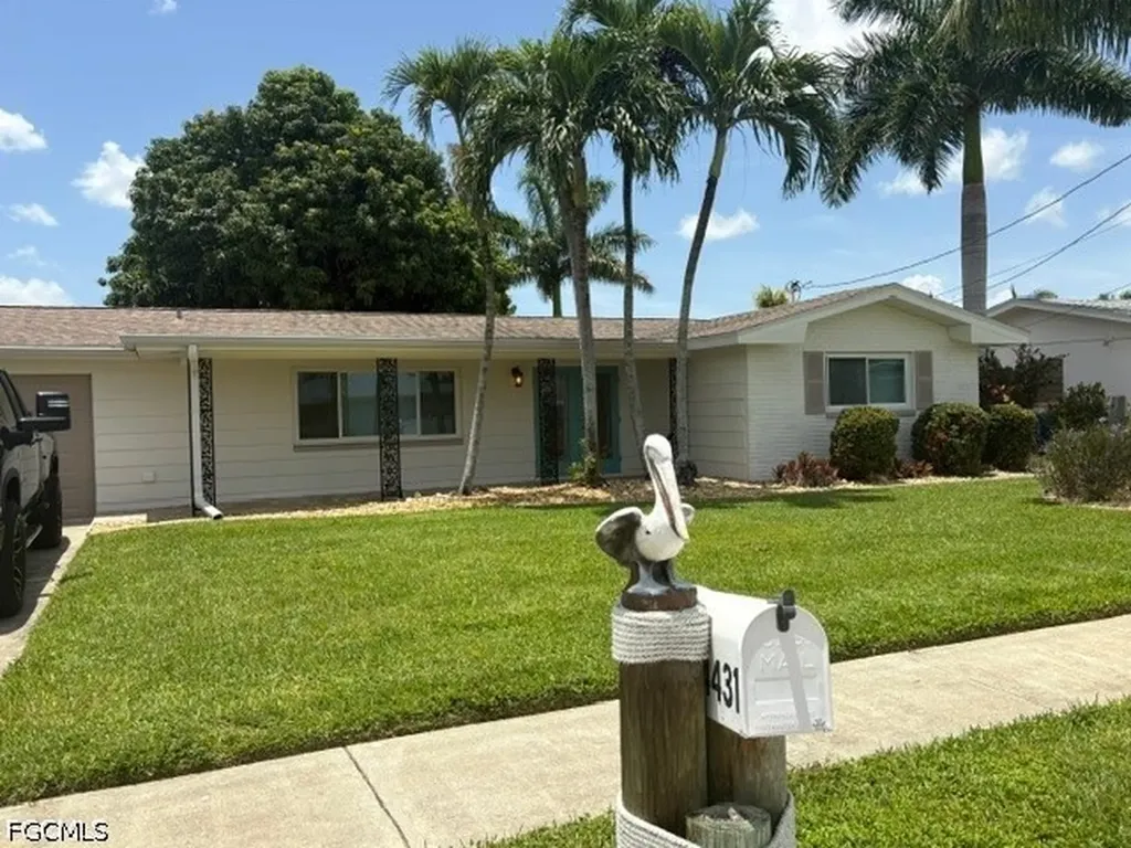 4431 N Pacific Circle North Fort Myers FL 33903