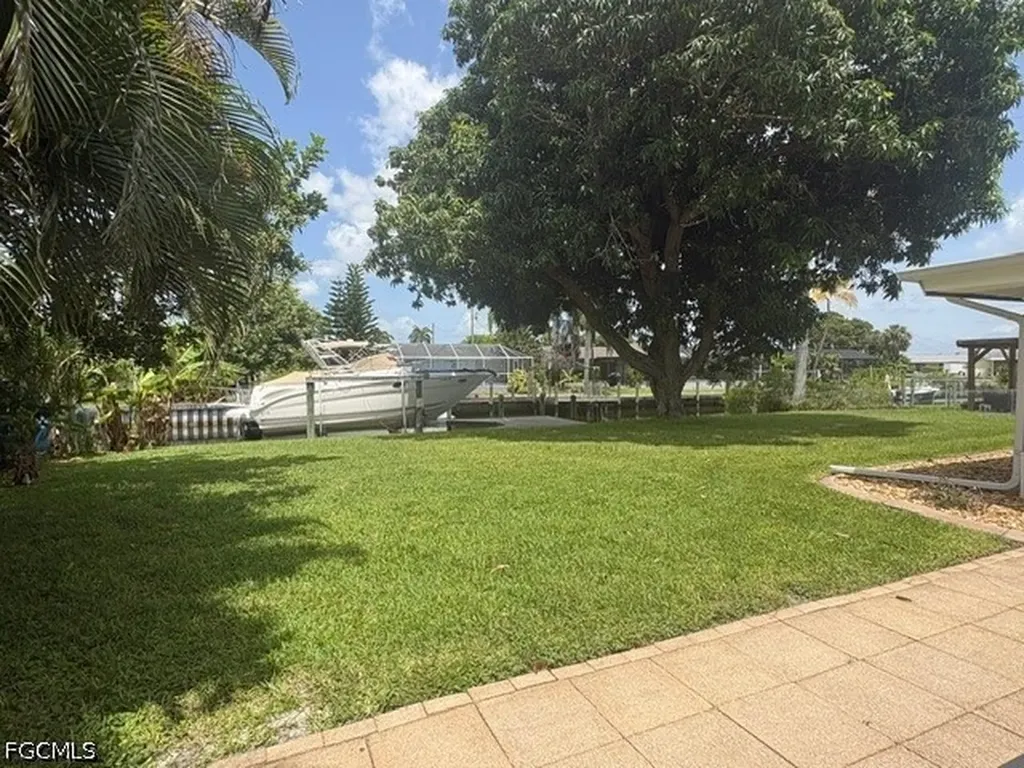 4431 N Pacific Circle North Fort Myers FL 33903