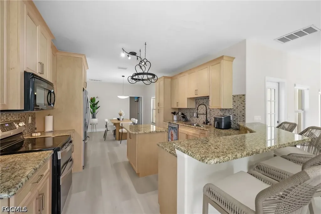2250 SW 20th Avenue Cape Coral FL 33991