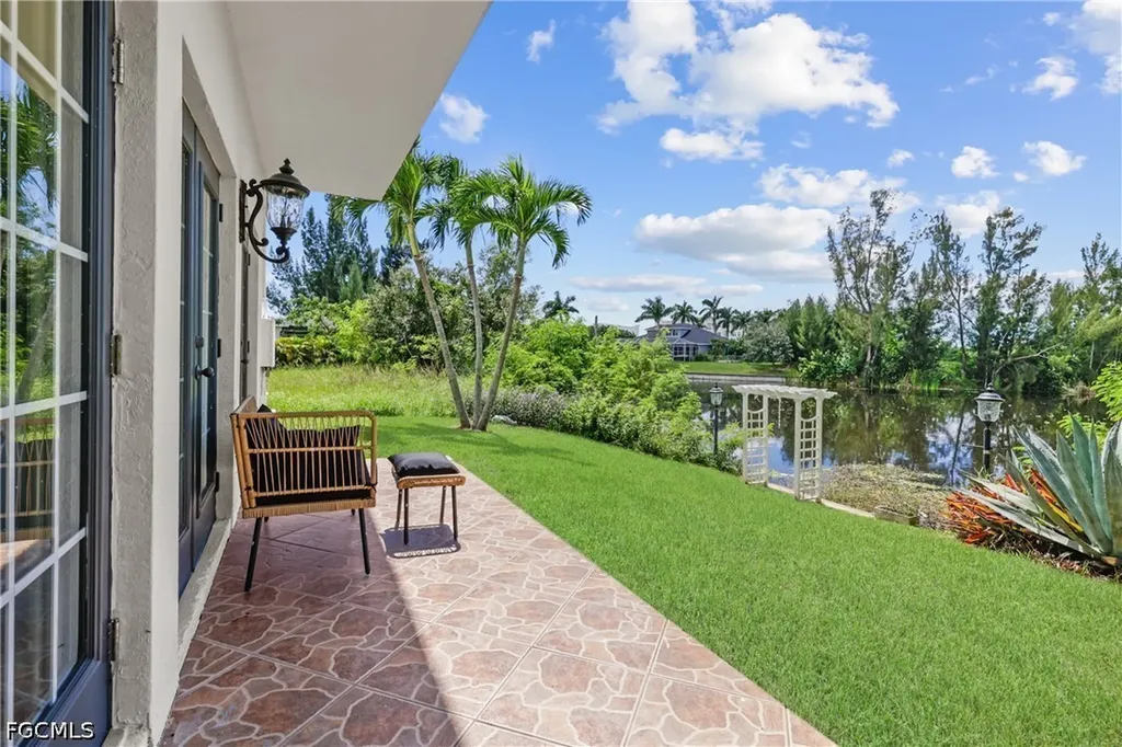 2250 SW 20th Avenue Cape Coral FL 33991