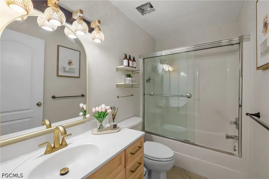 2250 SW 20th Avenue Cape Coral FL 33991