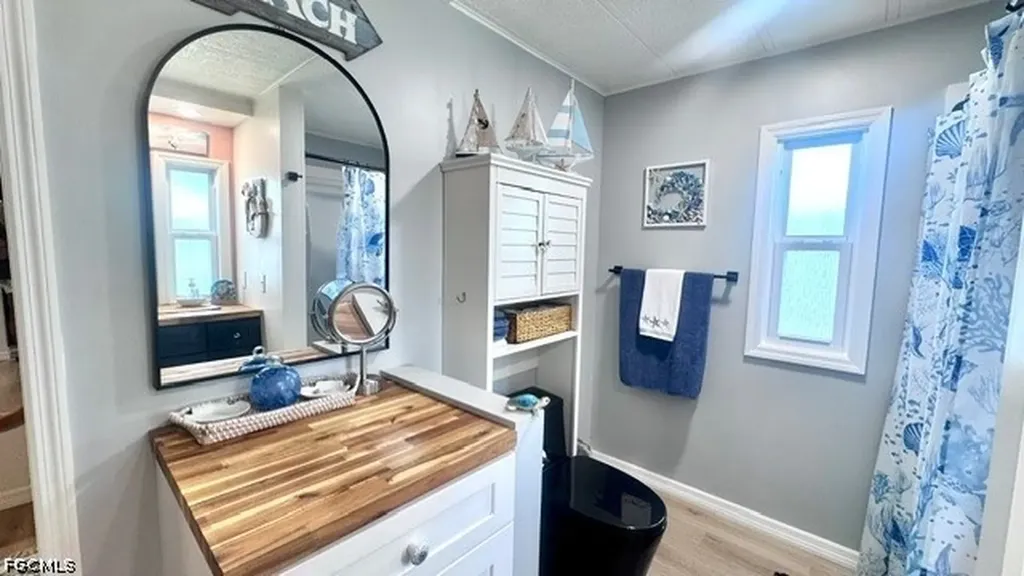 5714 Captain John Smith Loop North Fort Myers FL 33917