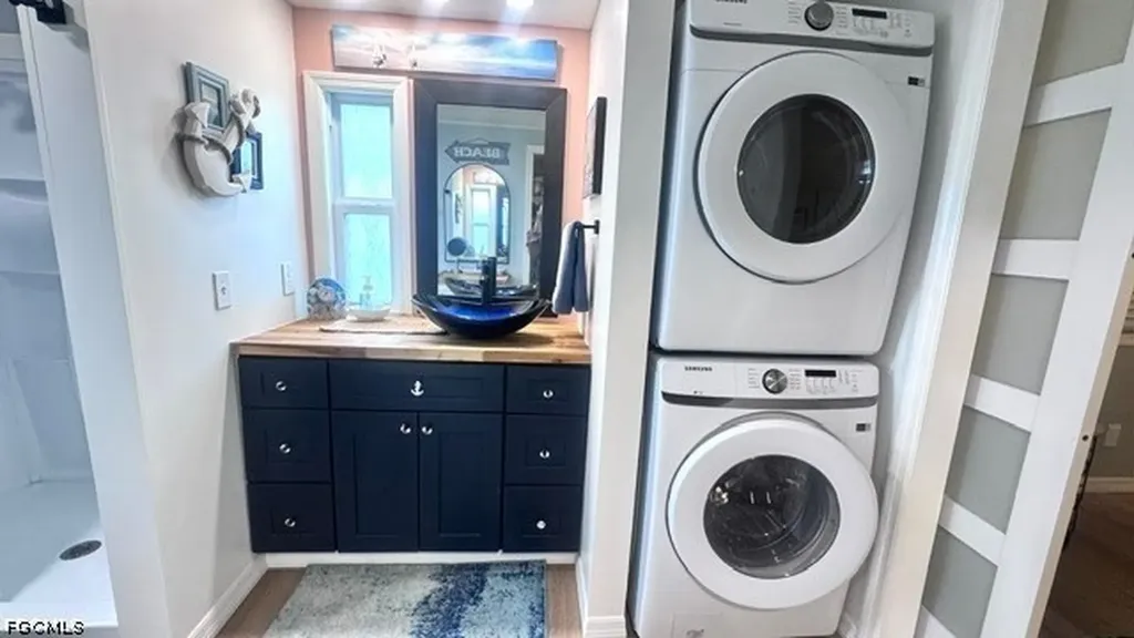 5714 Captain John Smith Loop North Fort Myers FL 33917