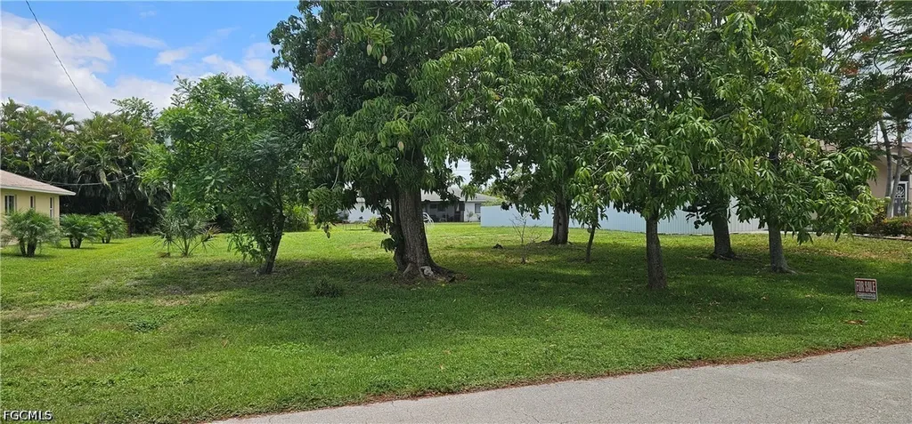 502 SE 17th Terrace Cape Coral FL 33990