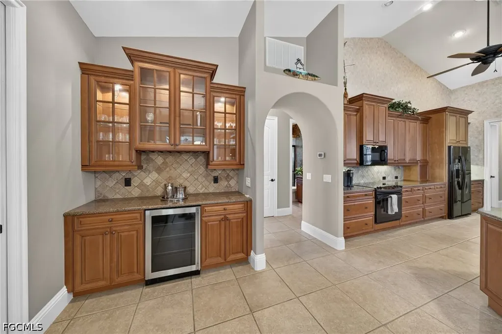2708 NW 46th Avenue Cape Coral FL 33993