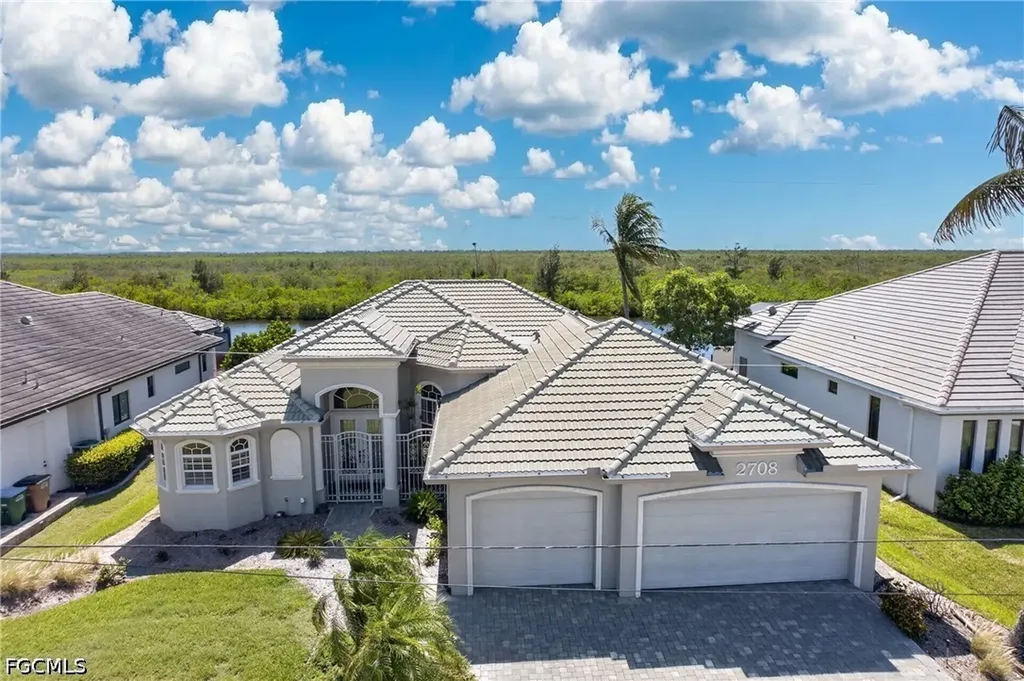 2708 NW 46th Avenue Cape Coral FL 33993
