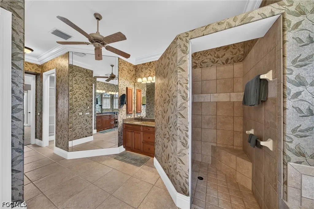 2708 NW 46th Avenue Cape Coral FL 33993