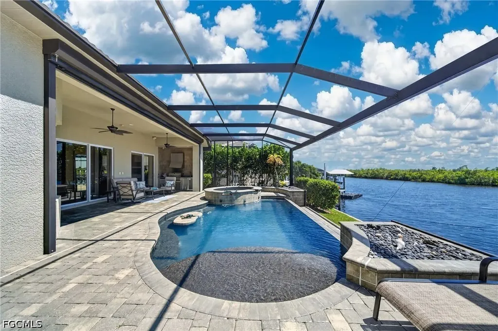 2708 NW 46th Avenue Cape Coral FL 33993