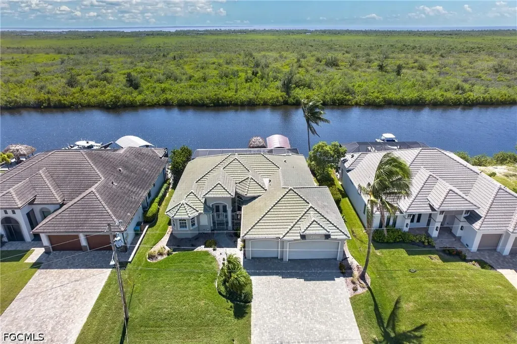 2708 NW 46th Avenue Cape Coral FL 33993