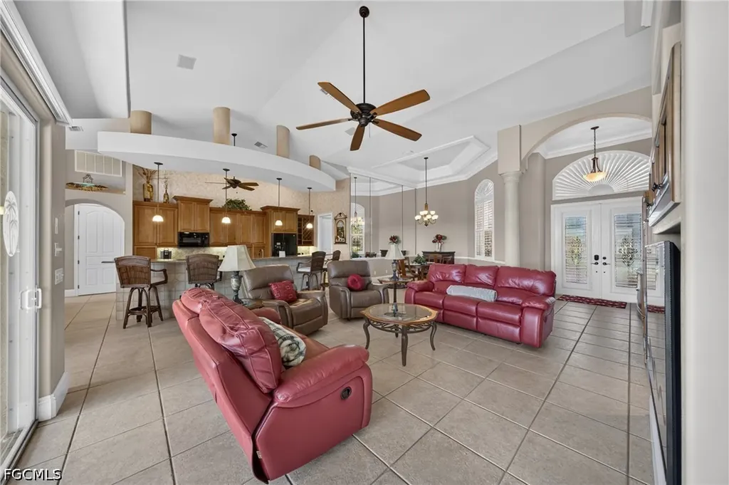 2708 NW 46th Avenue Cape Coral FL 33993