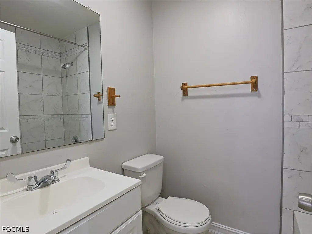 3725 Skyline Boulevard Cape Coral FL 33914