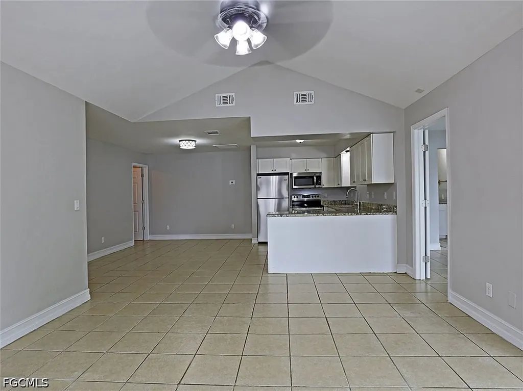 3725 Skyline Boulevard Cape Coral FL 33914