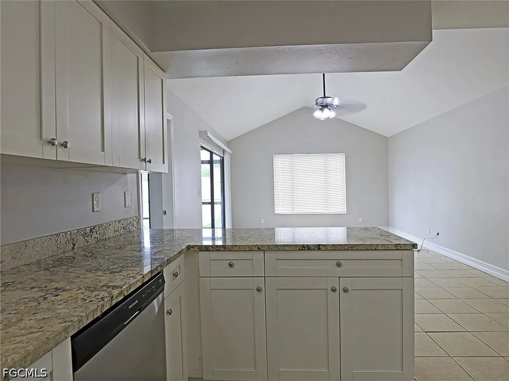 3725 Skyline Boulevard Cape Coral FL 33914