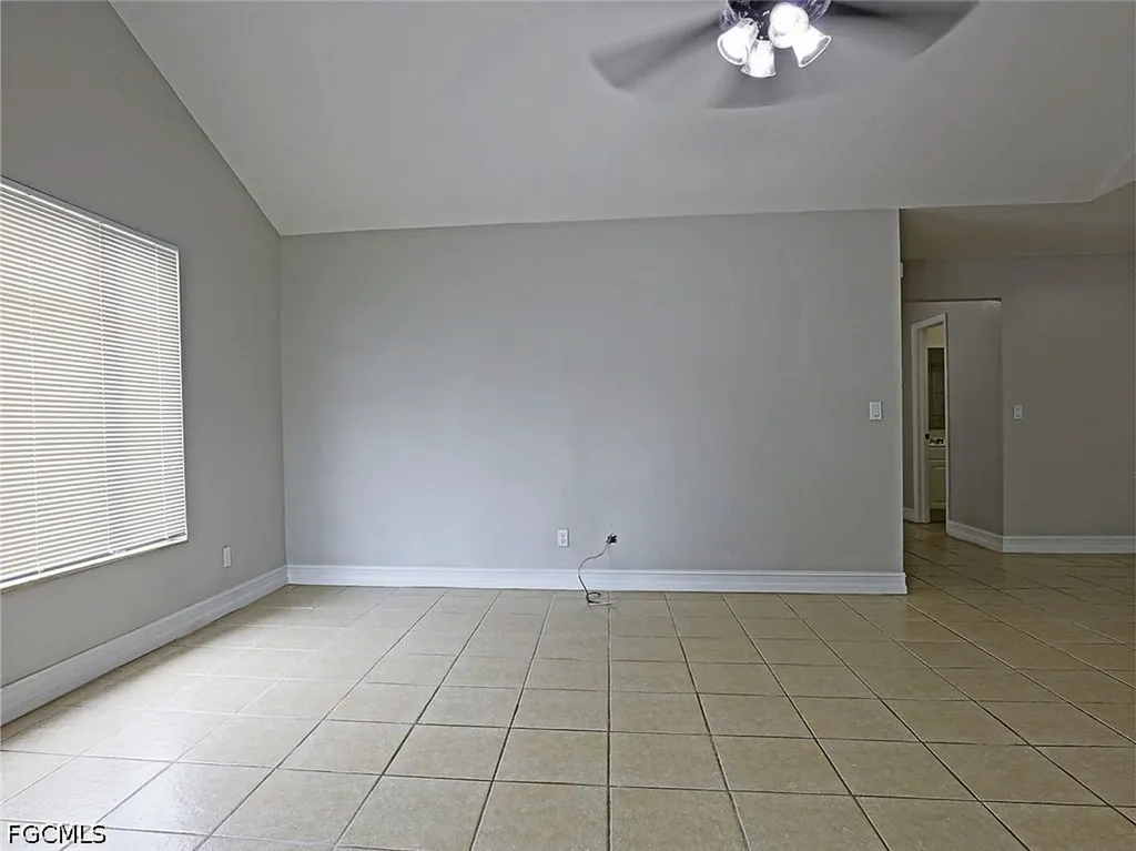 3725 Skyline Boulevard Cape Coral FL 33914