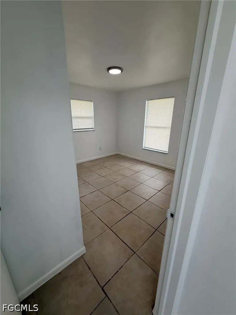 5549 7th Avenue Fort Myers FL 33907