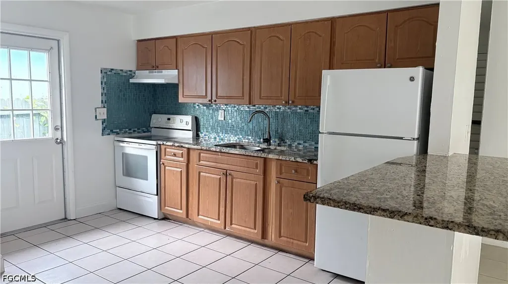 5449 6th Avenue Fort Myers FL 33907