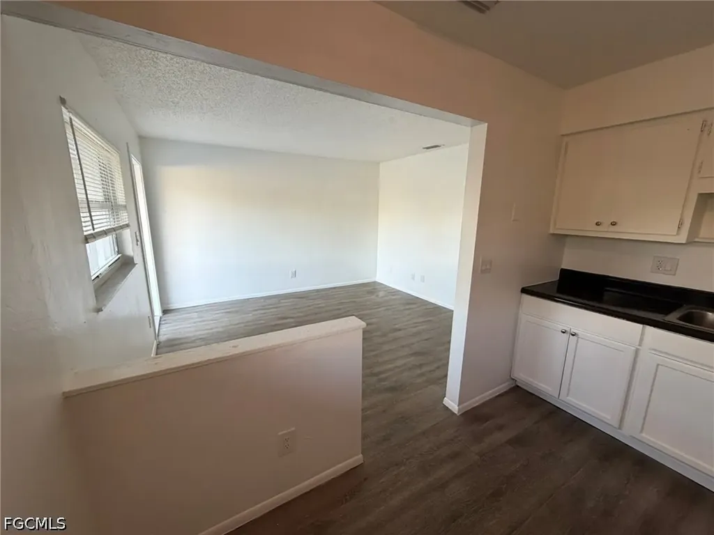 2708 Broadway Fort Myers FL 33901
