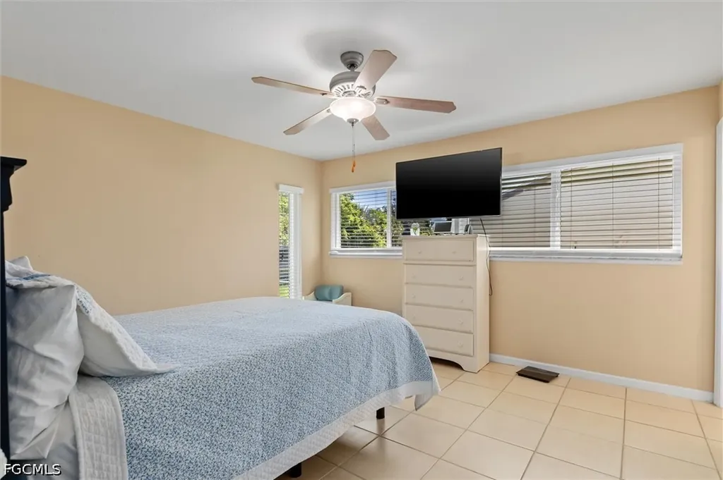 18579 Robinson Avenue Port Charlotte FL 33948