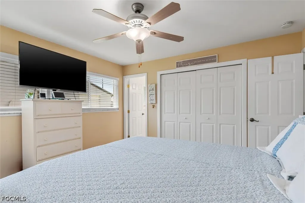 18579 Robinson Avenue Port Charlotte FL 33948