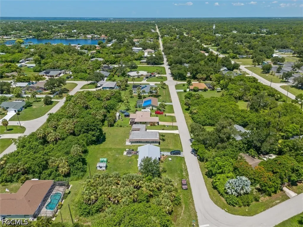 18579 Robinson Avenue Port Charlotte FL 33948