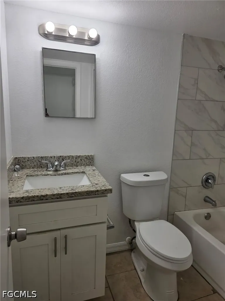 2452 Stella Street Fort Myers FL 33901