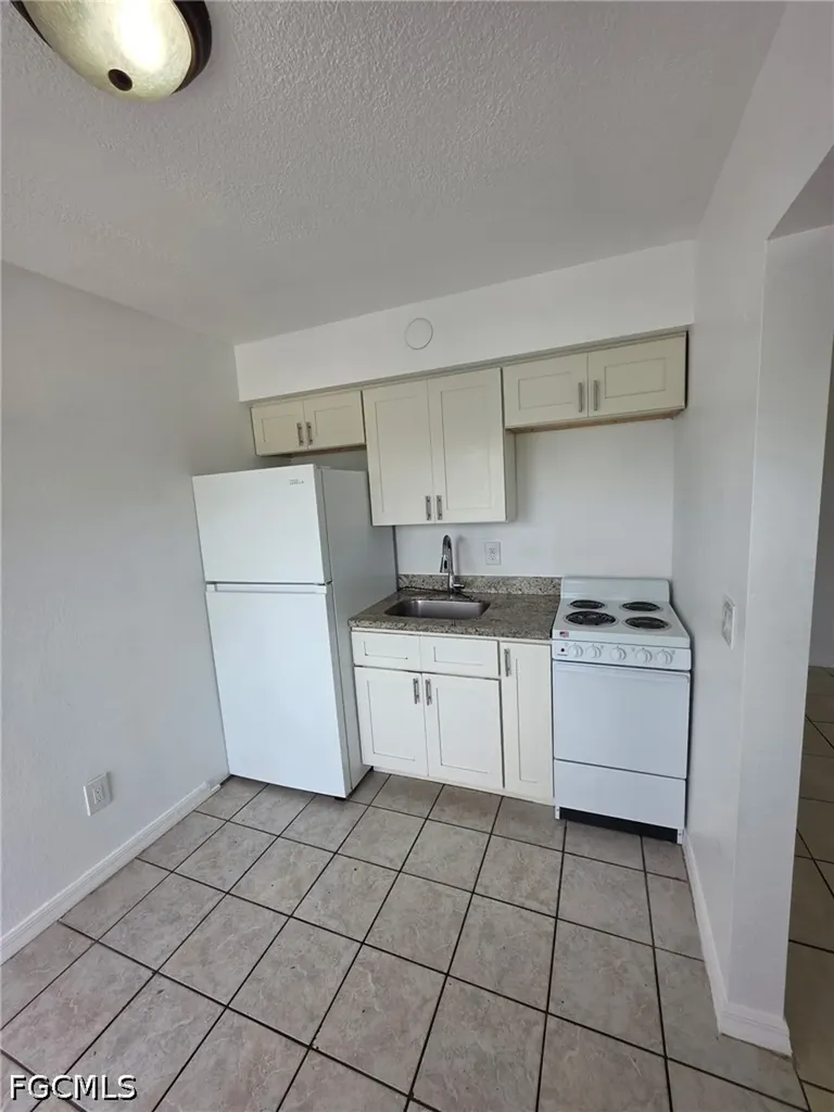2452 Stella Street Fort Myers FL 33901