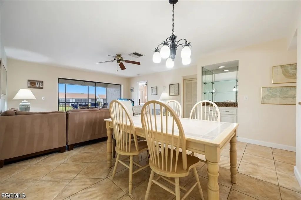 3813 SE 11th Place Cape Coral FL 33904