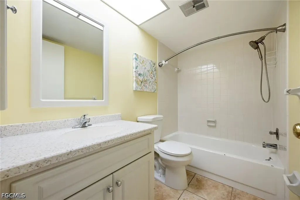 3813 SE 11th Place Cape Coral FL 33904
