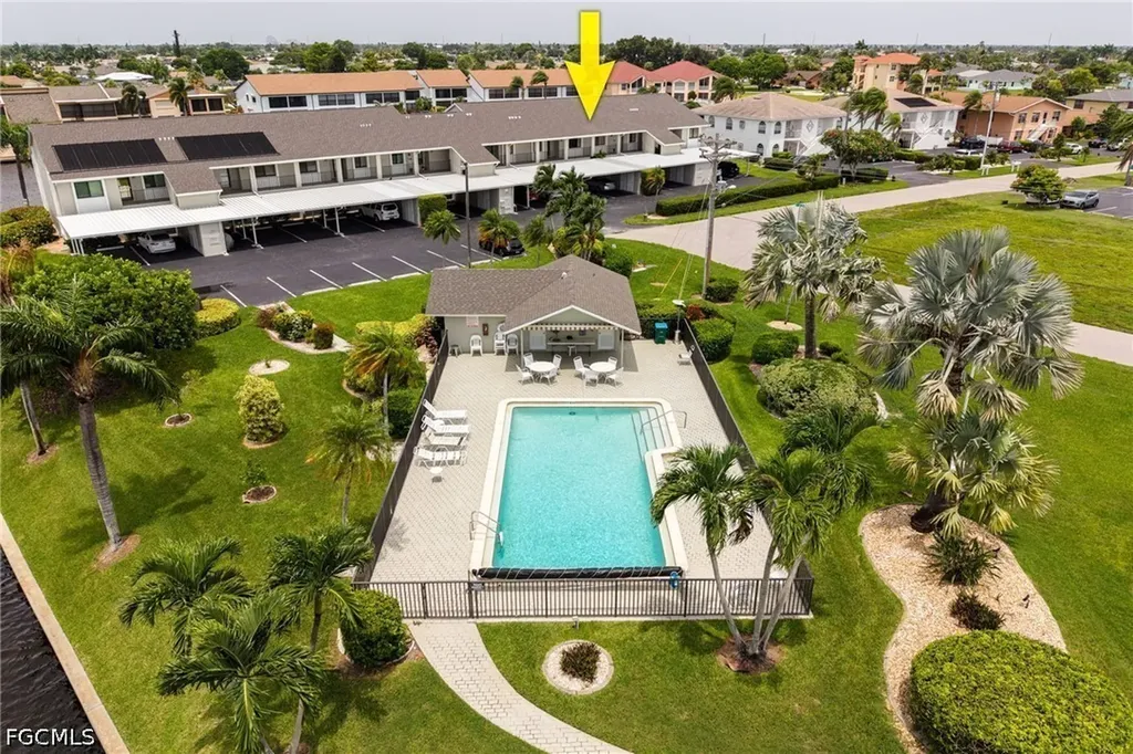 3813 SE 11th Place Cape Coral FL 33904