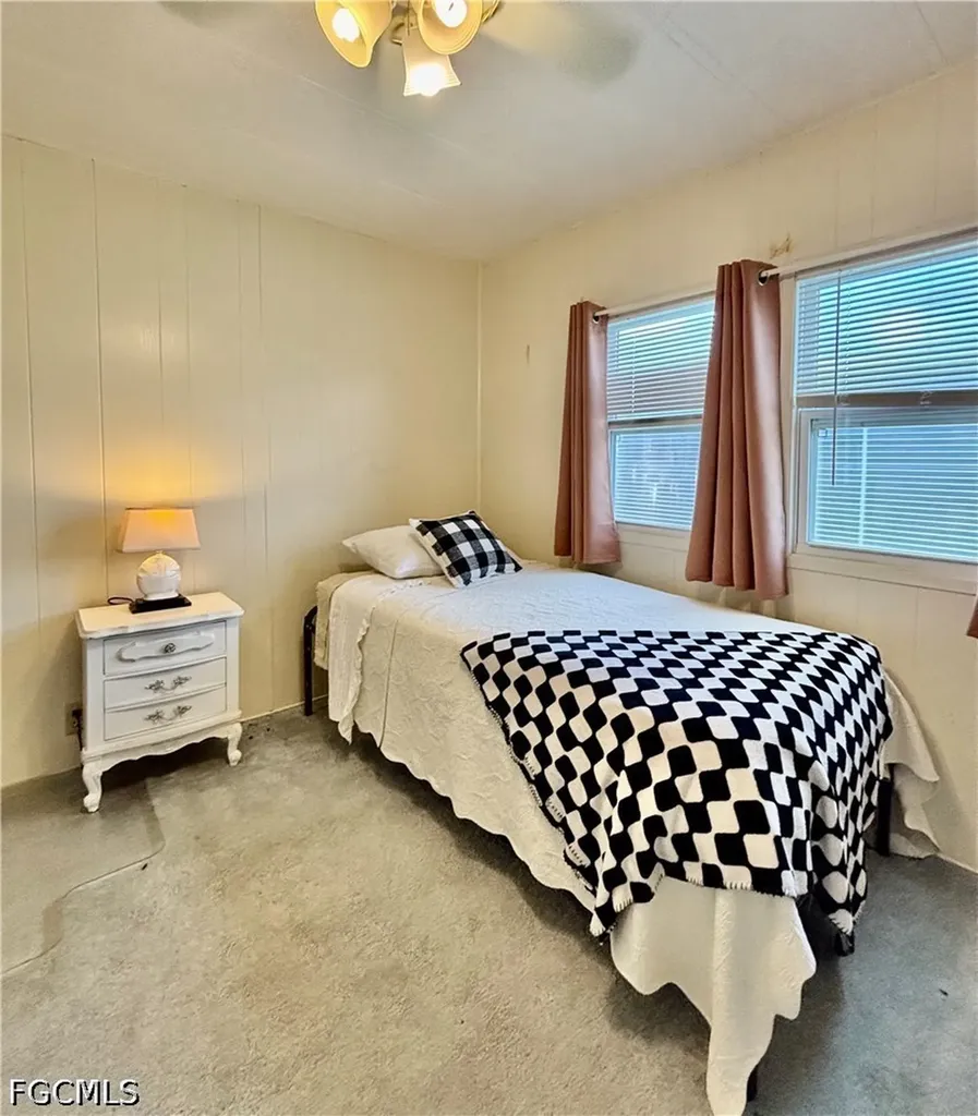 518 Pine Tree Court North Fort Myers FL 33917