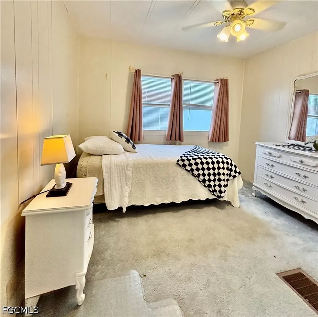 518 Pine Tree Court North Fort Myers FL 33917