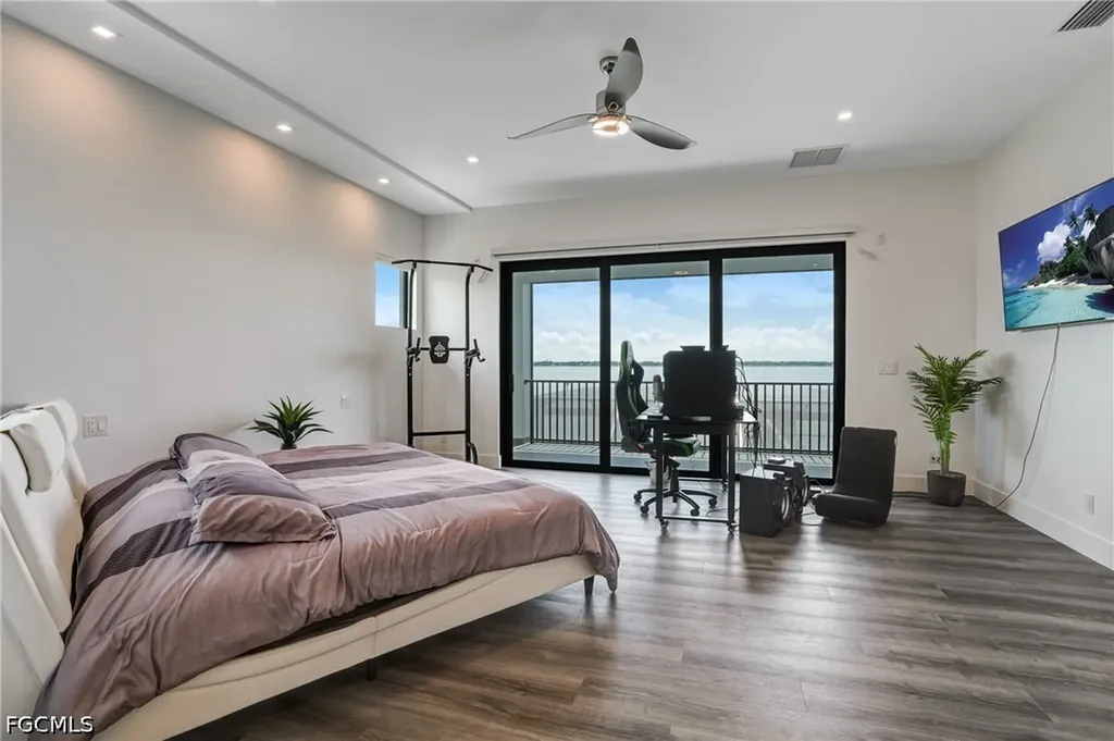 6390 River Club Court North Fort Myers FL 33917