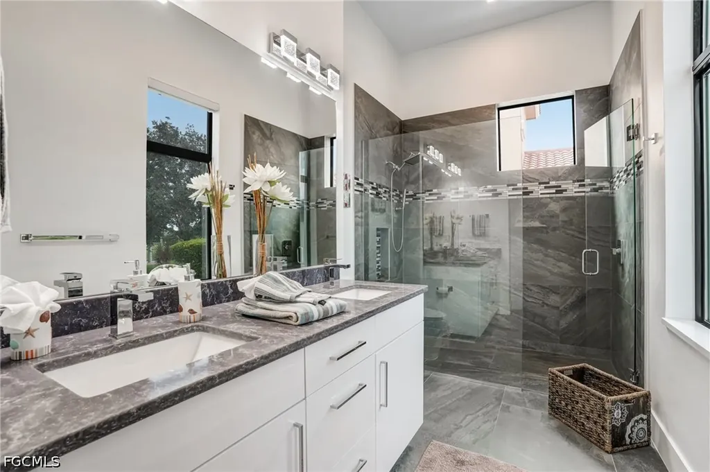 6390 River Club Court North Fort Myers FL 33917