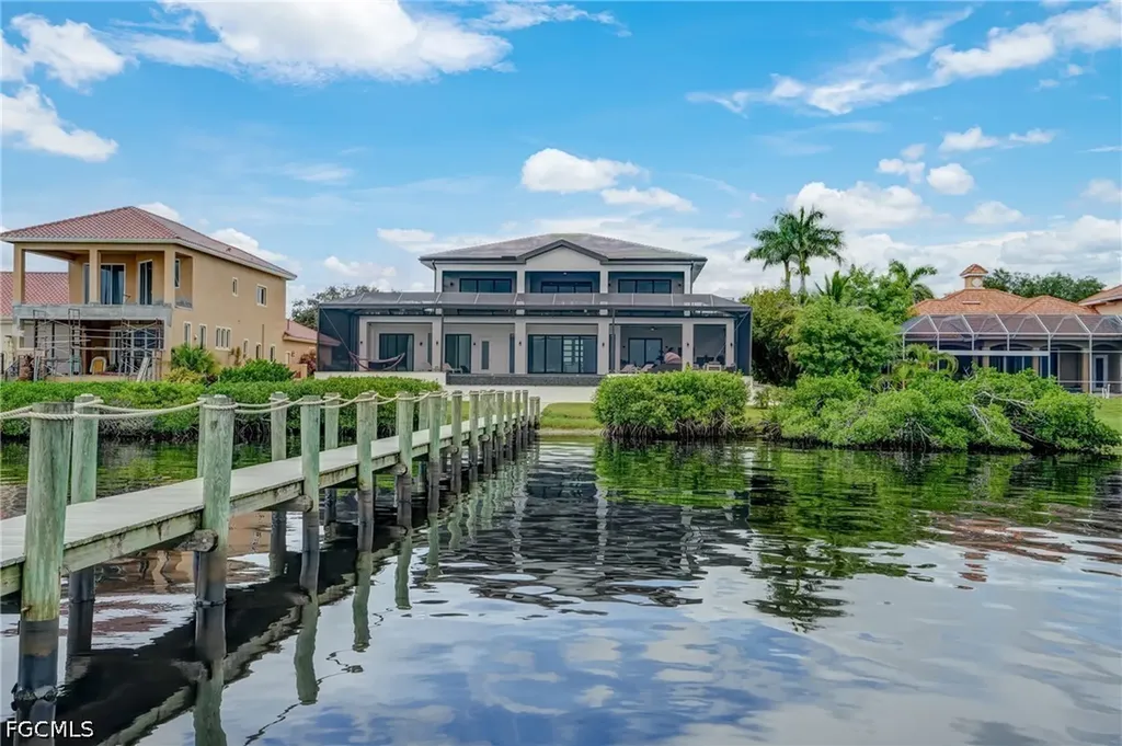 6390 River Club Court North Fort Myers FL 33917
