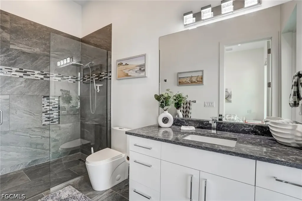 6390 River Club Court North Fort Myers FL 33917