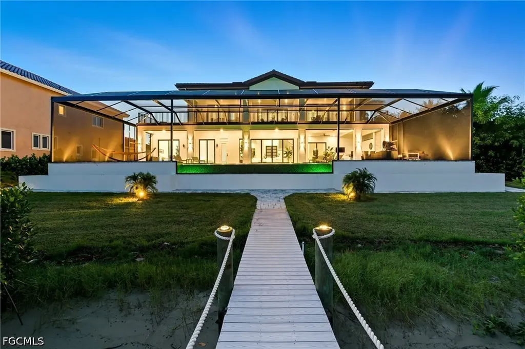 6390 River Club Court North Fort Myers FL 33917
