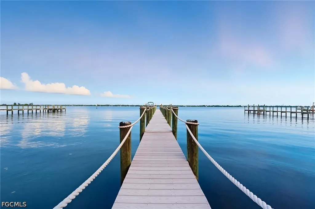 6390 River Club Court North Fort Myers FL 33917