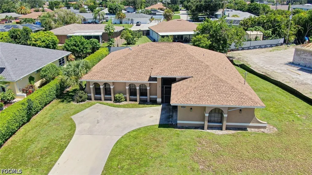 1817 NE Van Loon Terrace Cape Coral FL 33909