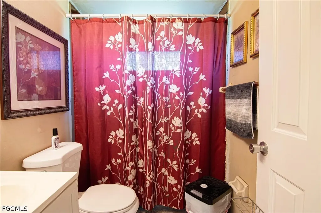 1817 NE Van Loon Terrace Cape Coral FL 33909