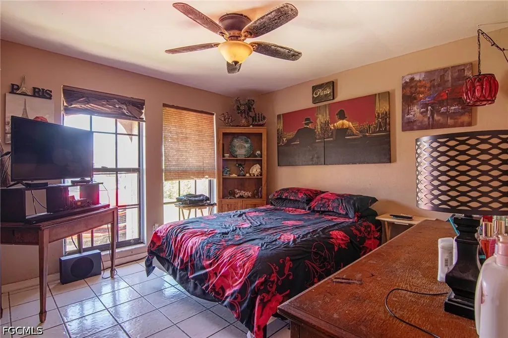 1817 NE Van Loon Terrace Cape Coral FL 33909