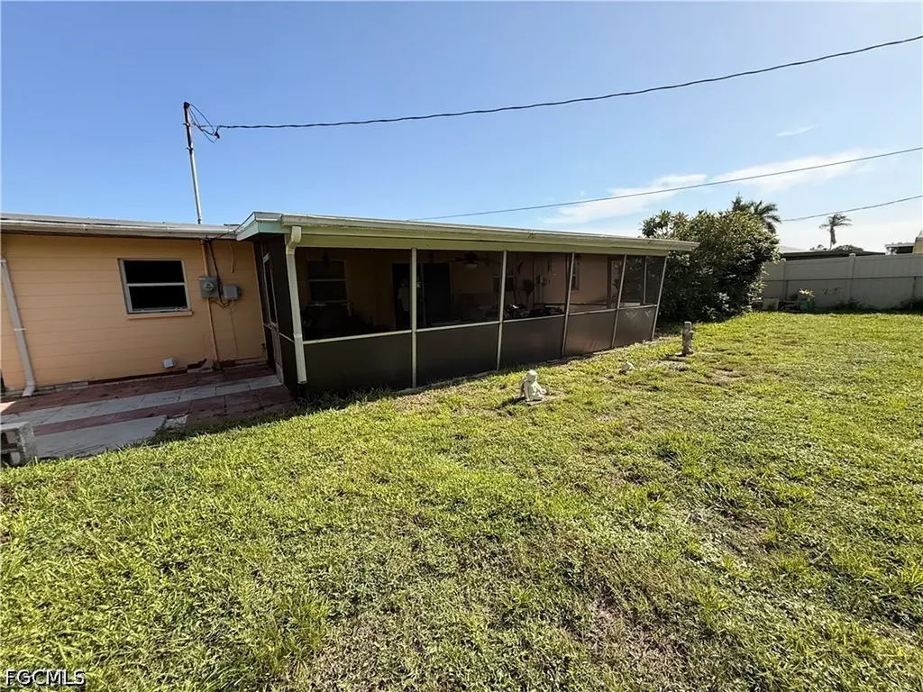 1379 Golf Drive Fort Myers FL 33919
