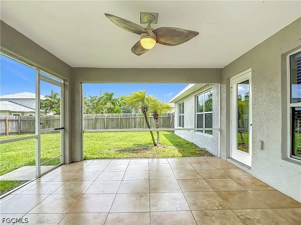 3511 SW 8th Place Cape Coral FL 33914