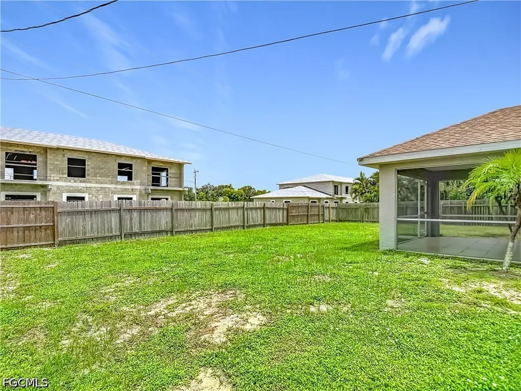 3511 SW 8th Place Cape Coral FL 33914