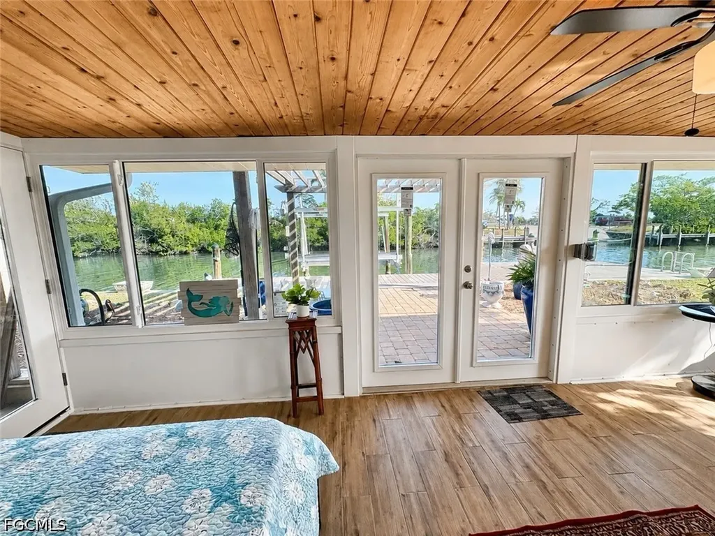 11242 Matlacha Avenue Matlacha FL 33993