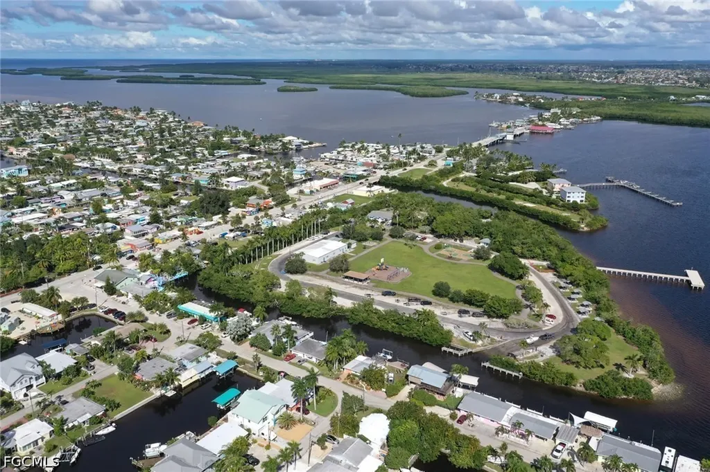 11242 Matlacha Avenue Matlacha FL 33993