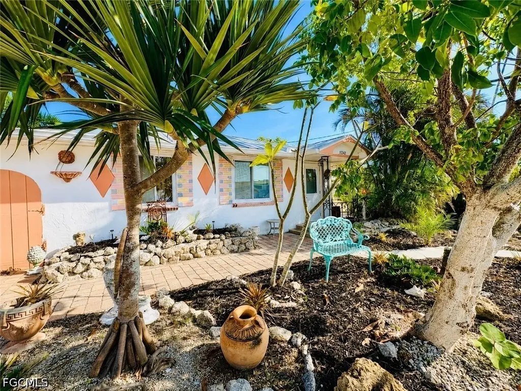 11242 Matlacha Avenue Matlacha FL 33993