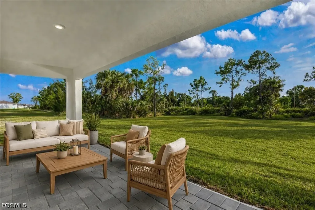 6032 Stratton Road Fort Myers FL 33905