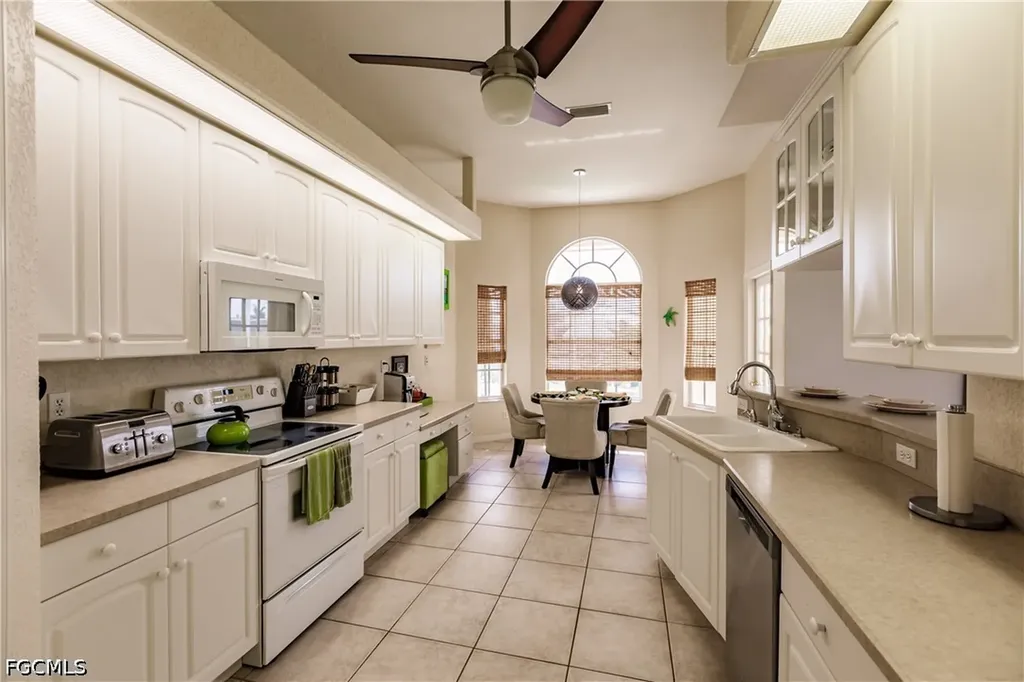 4315 SW 26th Court Cape Coral FL 33914