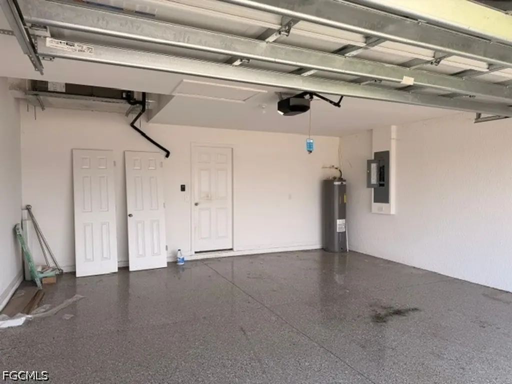 3637 NE 10th Avenue Cape Coral FL 33909